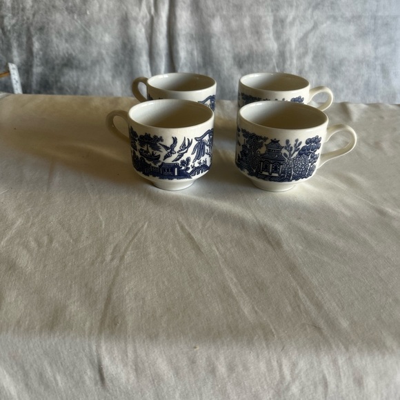 SET OF 4 MADE IN ENGLAND CHURCHILL BLUE WILLOW COFFEE TEA CUPS - Picture 9 of 9